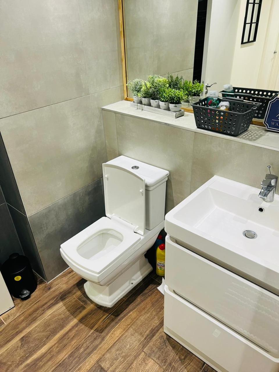 Luxury Near Centre, Near Train Station, E1 Apartament *