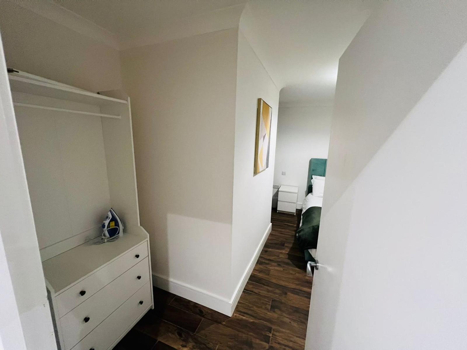 Apartament Luxury Near Centre, Near Train Station, E1 *